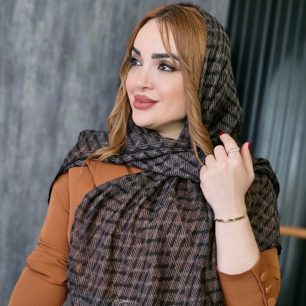 35700432-1-min روسری طرحدار دست دوز