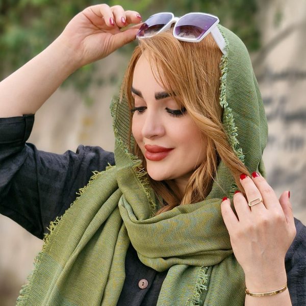 شال نخی دور ریش