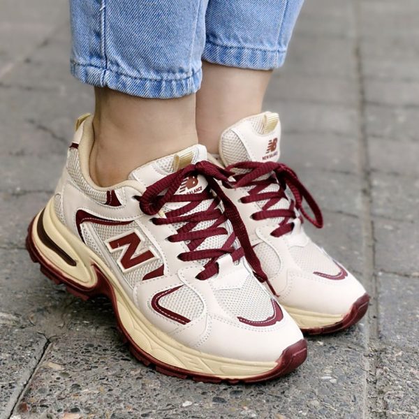 کتونی نیوبالانس کرم زرشکی