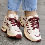 کتونی نیوبالانس کرم زرشکی