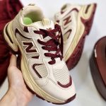 کتونی نیوبالانس کرم زرشکی - مانتو پاتریس رشت