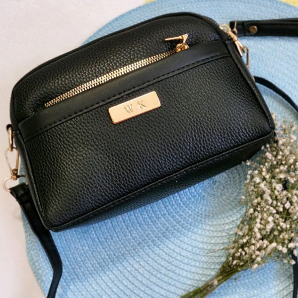 39300870-1-min کیف دوشی زیپ طلایی چرم مشکی