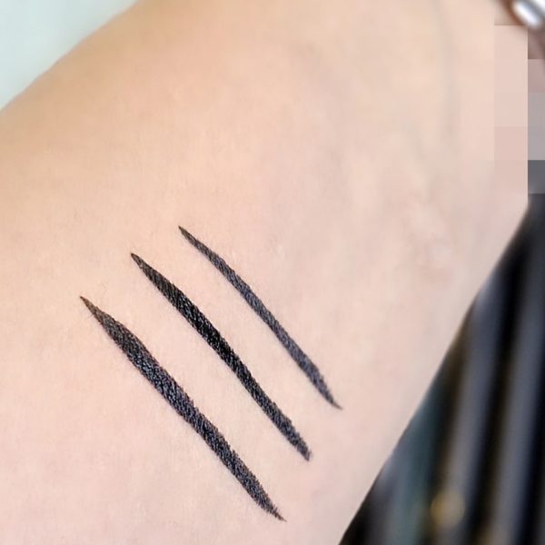 خط چشم شیگلم - مانتو پاتریس رشت