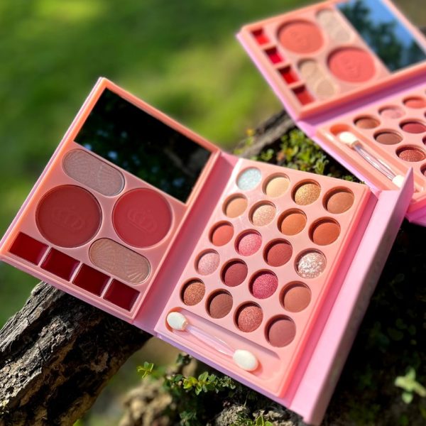 پالت میکاپ لیدی - مانتو پاتریس رشت