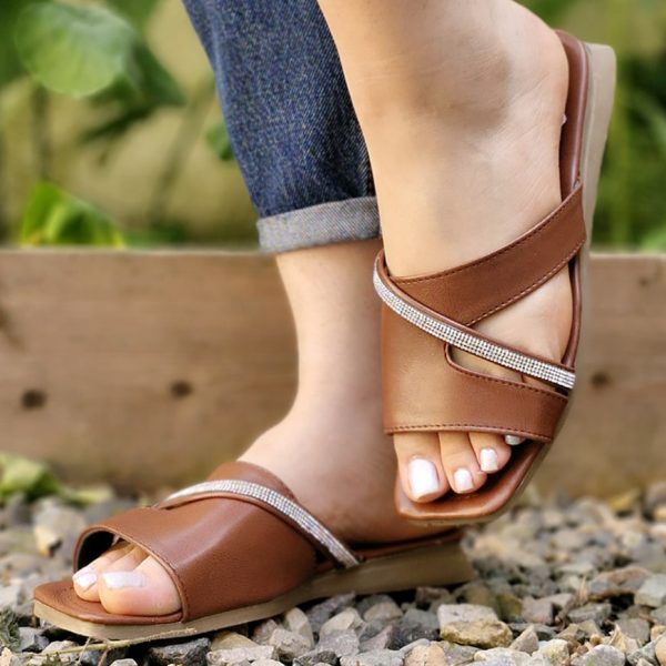 صندل نگینی قهوه ای