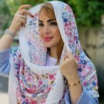 شال پلیسه گل رنگی