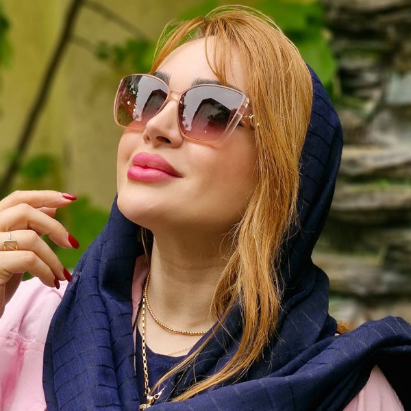 عینک آفتابی چنل دسته طلایی