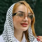 عینک آفتابی دسته مثلثی طلایی