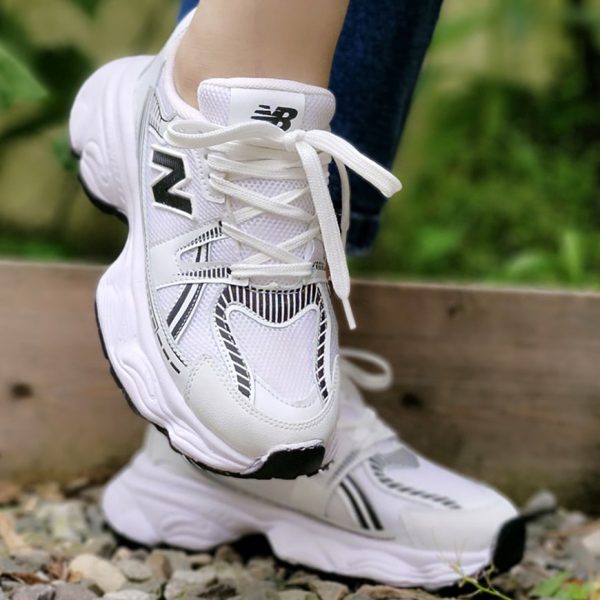 کتونی نیوبالانس ماوی سفید مشکی