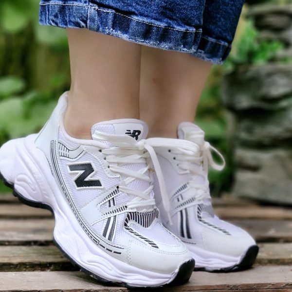 کتونی نیوبالانس ماوی سفید مشکی