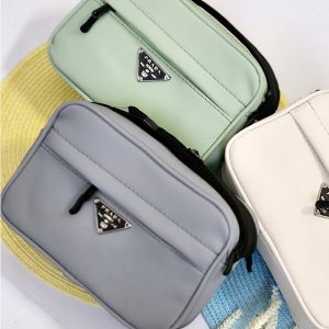 کیف دوشی برزنتی پرادا