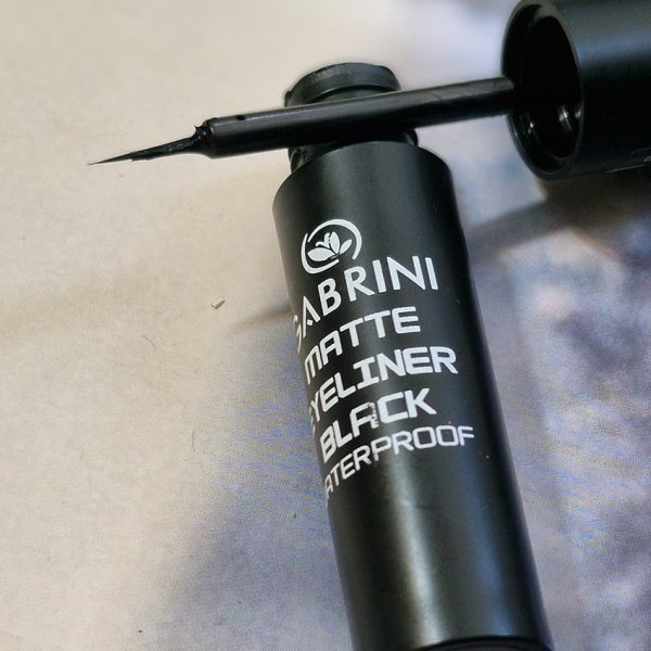 خط چشم گابرینی - مانتو پاتریس رشت