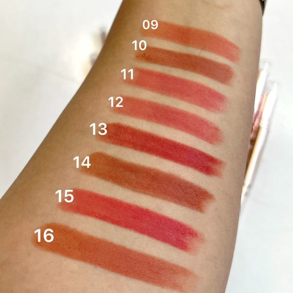 رژ لب دو طرفه - مانتو پاتریس رشت