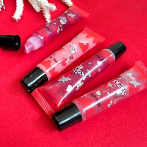 لیپ گلاس توت فرنگی - مانتو پاتریس رشت