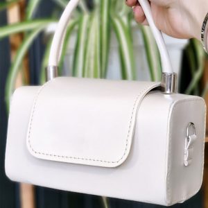 کیف صندوقی چرم