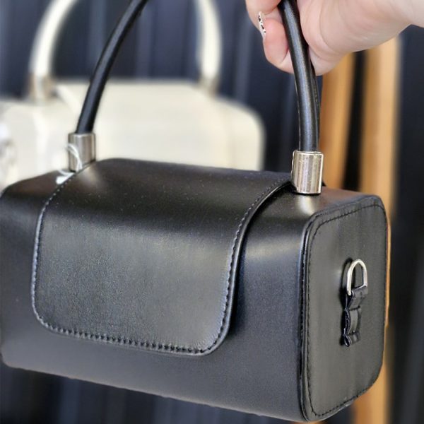 کیف صندوقی چرم