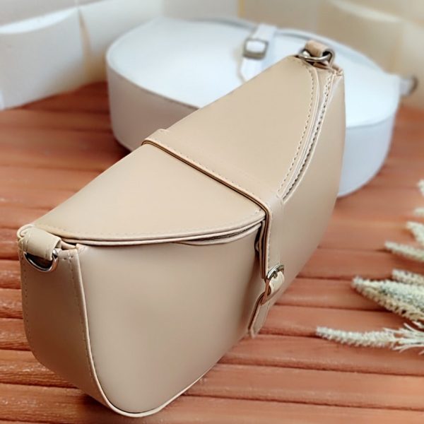 کیف هلالی سگک دار -