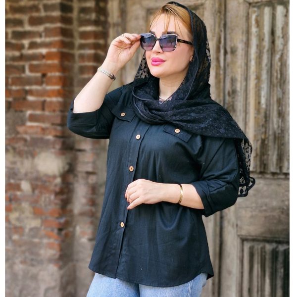 مانتو مشکی دکمه چوبی