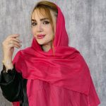 روسری نخی منگوله دار