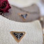 کیف کنفی پرادا