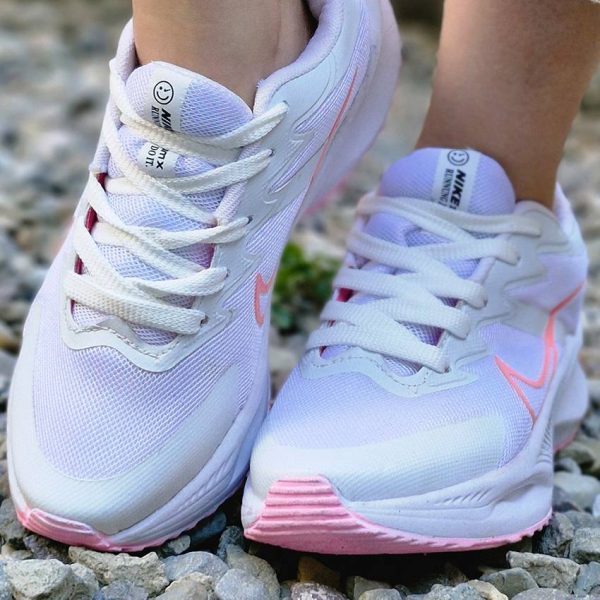 کتونی نایک زوم سفید صورتی