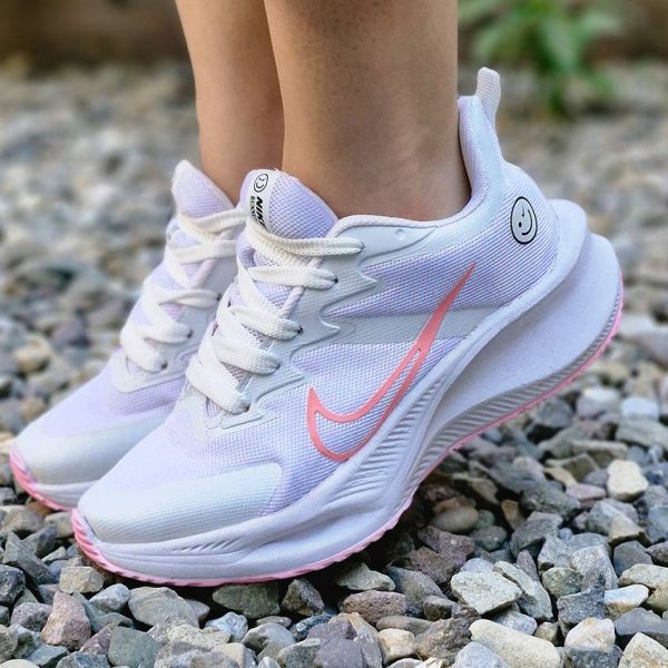 کتونی نایک زوم سفید صورتی