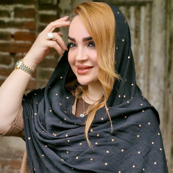 شال مشکی طلاکوب