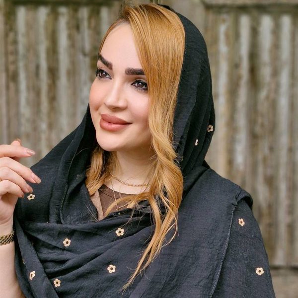 شال مشکی طلاکوب