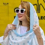 شال پلیسه آبی سفید