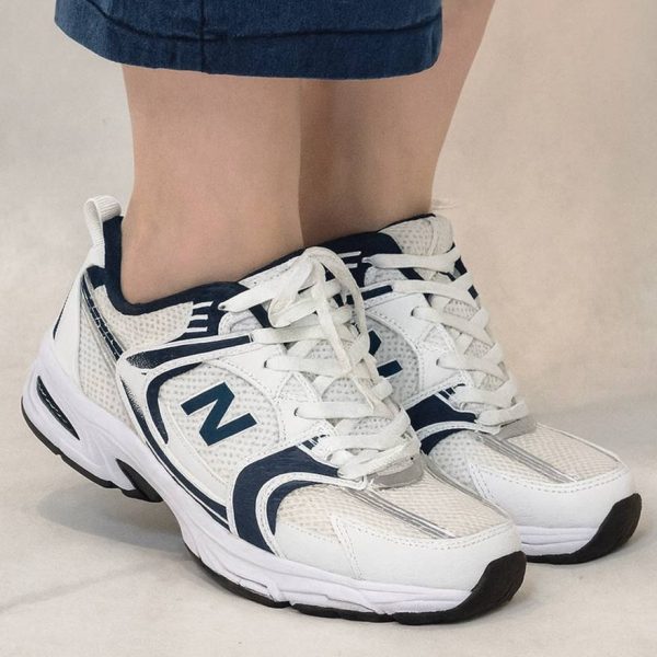 کتونی نیوبالانس سفید سرمه ای - مانتو پاتریس رشت