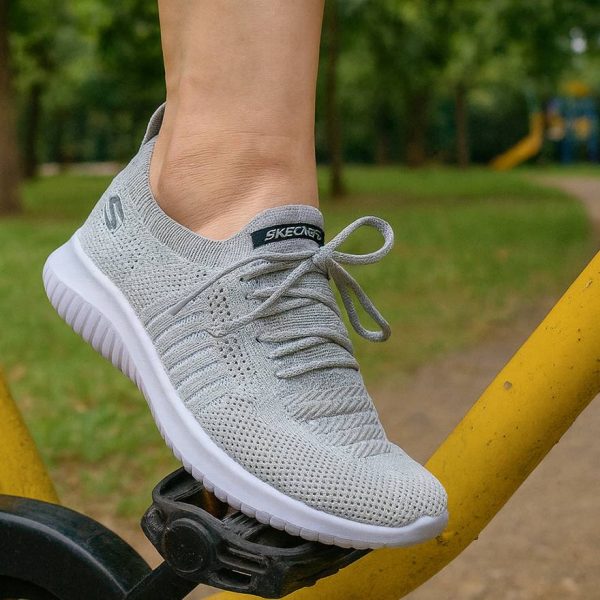 کتونی اسکیچرز بافت