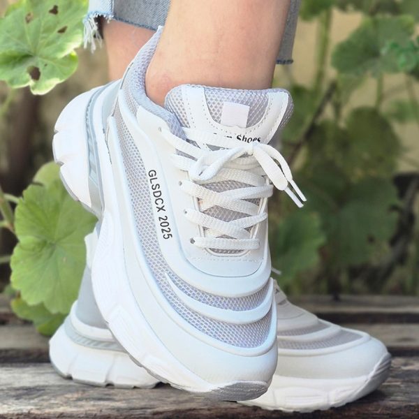 کتونی سفید طوسی