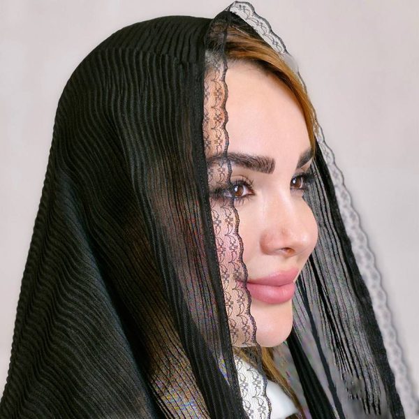 شال پلیسه لبه توری مشکی