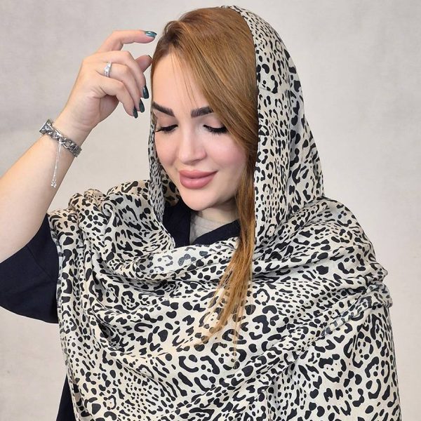 شال منگوله ای طرحدار - مانتو پاتریس رشت