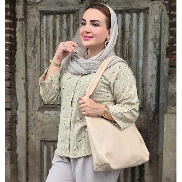 مانتو جلو دکمه گلدار