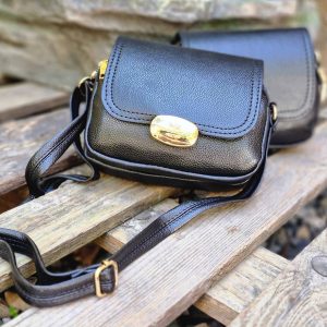 کیف دوشی مشکی قفل طلایی