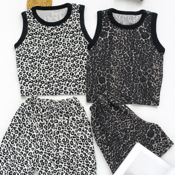 34300976-2-min ست تاپ شورتک پلنگی - مانتو پاتریس رشت