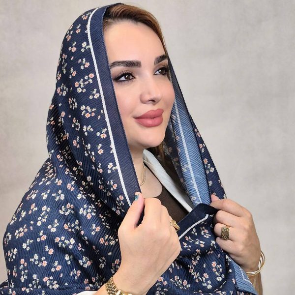 شال پلیسه سرمه ای طرحدار