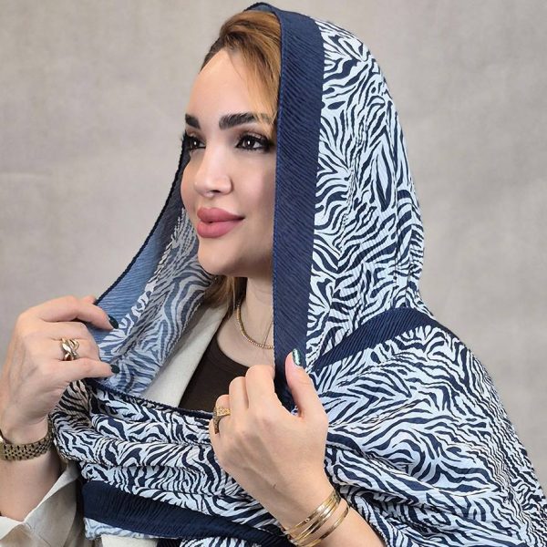 شال پلیسه سرمه ای طرحدار