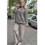 ست بلوز نیم زیپ راه راه و شلوار بافت