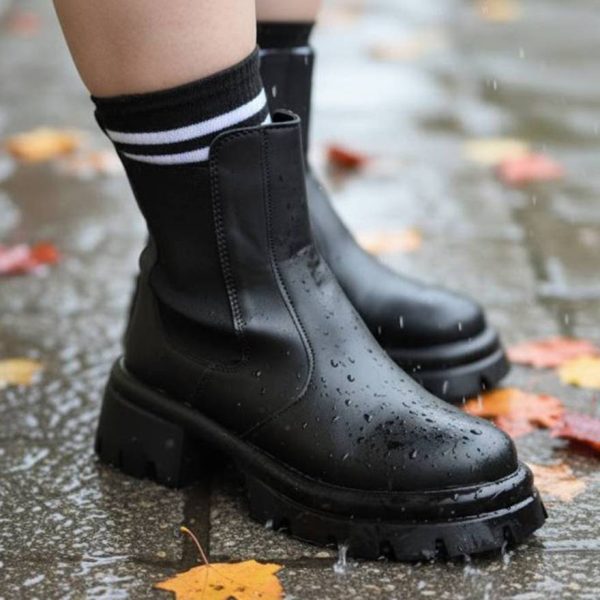 بوت مشکی دور کش - مانتو پاتریس رشت