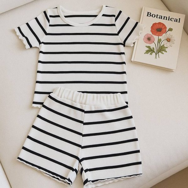 39100240 ست تیشرت شورتک ژور راه راه - مانتو پاتریس رشت