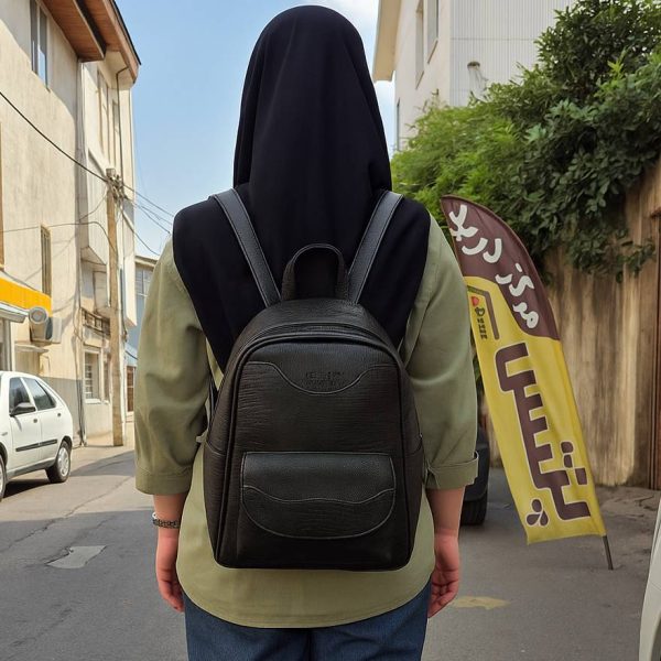 کوله پشتی پوست ماری مشکی