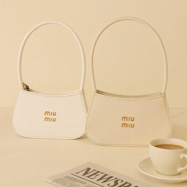 کیف دستی میو میو - مانتو پاتریس رشت