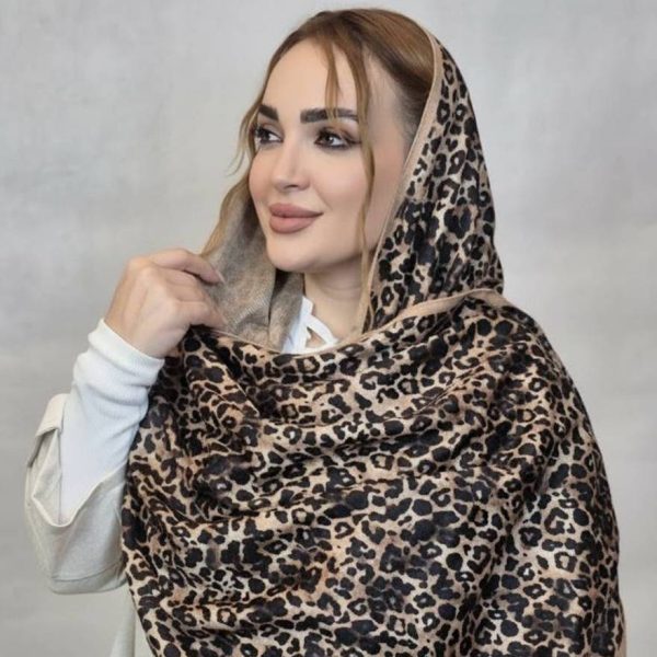 شال مخمل طرحدار قهوه ای