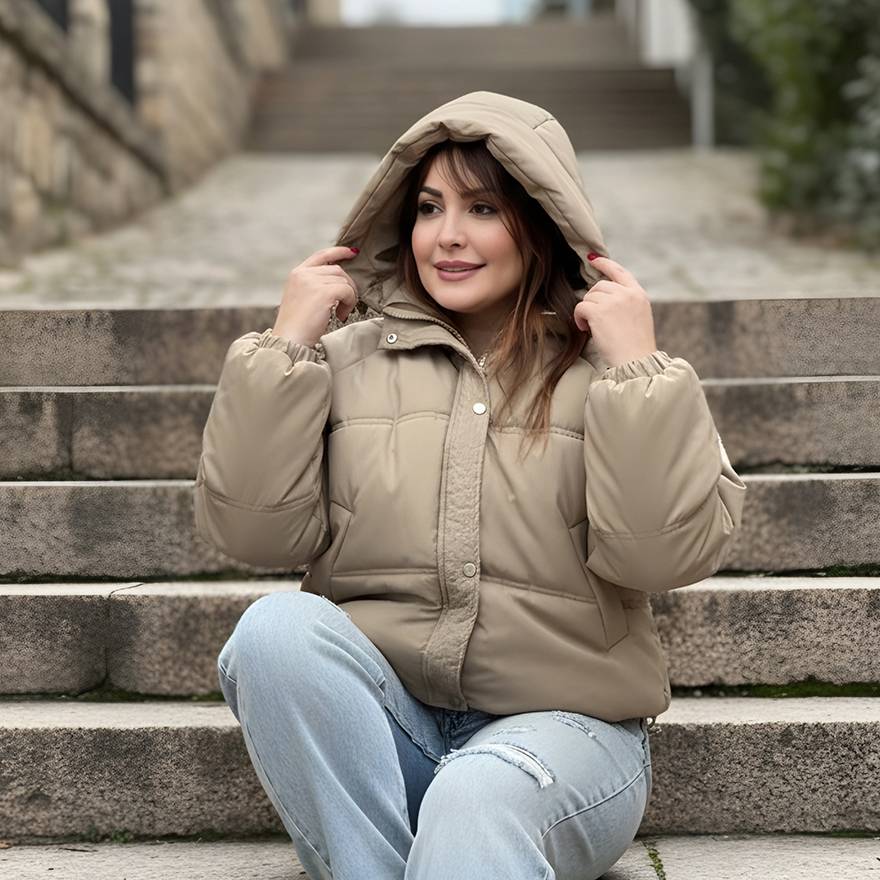 کاپشن کراپ کلاهدار