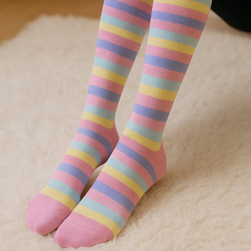 جوراب ساق بلند راه راه - مانتو پاتریس رشت