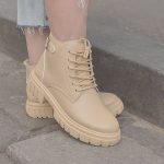 نیم بوت بغل سگک کرم - مانتو پاتریس رشت