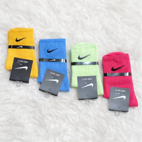 جوراب ساقدار نایک