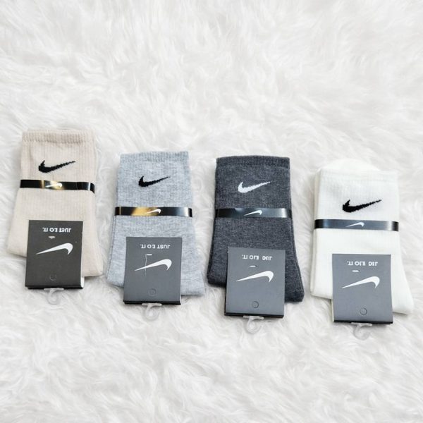 جوراب ساقدار نایک